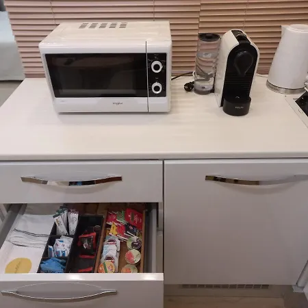 Appartement Metro Marche